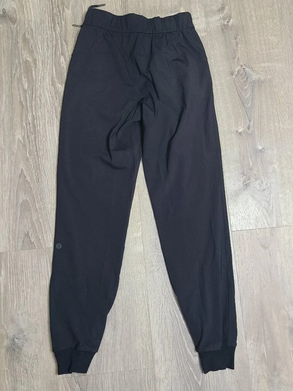 Lululemon On The Fly Luxtreme Drawstring Athletic Workout Joggers Black - Size 0